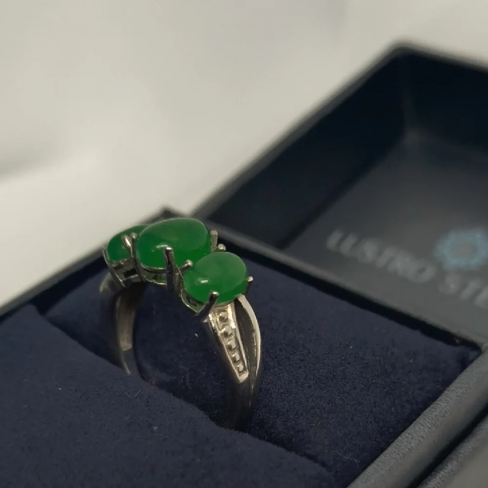 925 Genuine Green Jade Ring - Picture 6 of 7